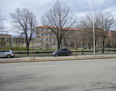 ПГ по електротехника и електроника „Никола Вапцаров“