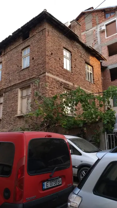 Aparthouse Heaven