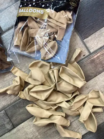 Party accessories Парти аксесоари
