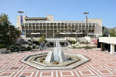Американски университет в България - главна сграда
