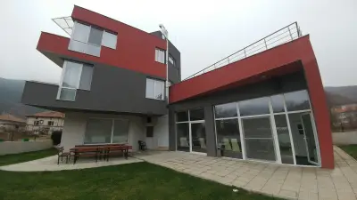 Вила Галияна