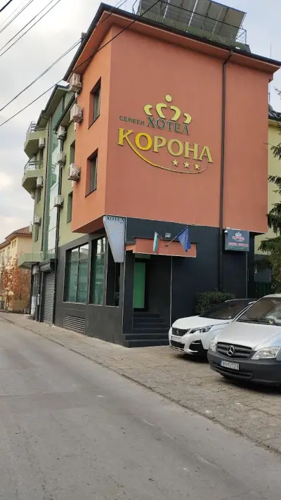 Корона Хотел