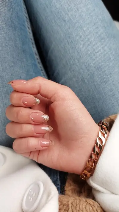 Nailroom - Albari Nur