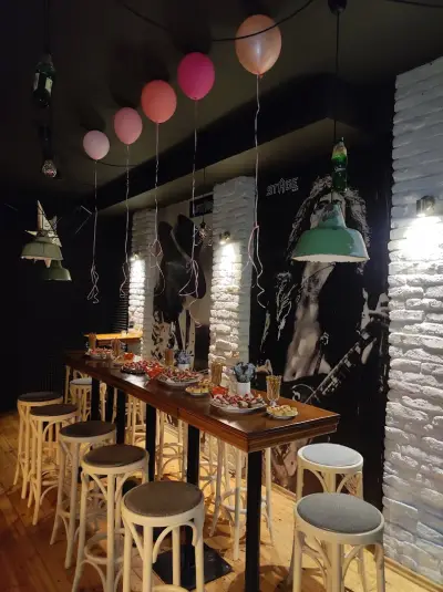 Stage Bar