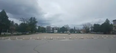 ОУ БРАТЯ МИЛАДИНОВИ