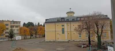 Национална Художествена Гимназия "Димитър Добрович"