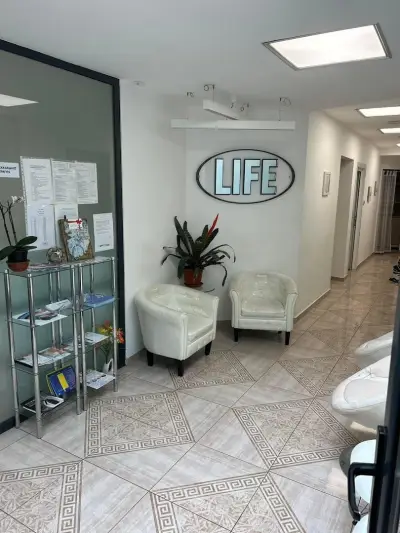 Медицински център" Life-Sliven"