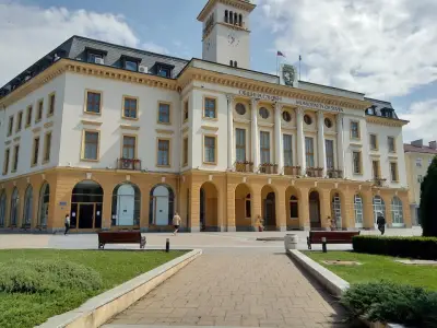 Адв. Таня Долапчиева