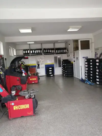 Център гуми Пит Стоп/ Tyres Pit Stop