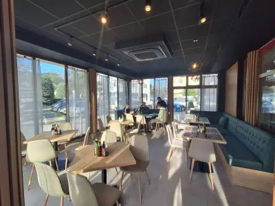 OCEAN Bar & Dinner