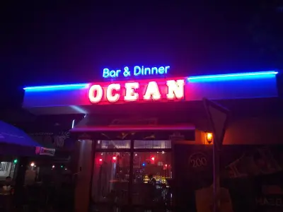 OCEAN Bar & Dinner