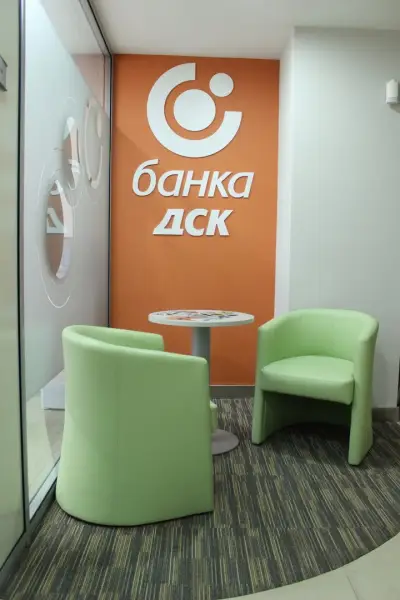 Банка ДСК