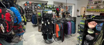 TASHEV outdoors