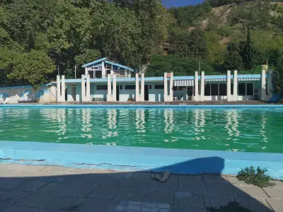 Градски басейн