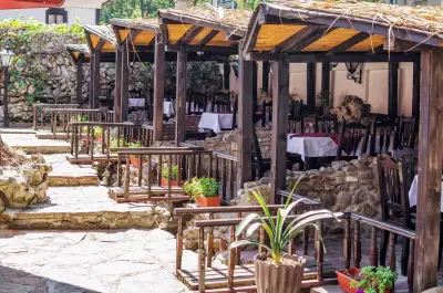 Harry Restaurant