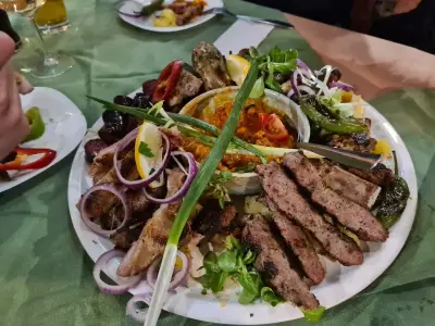 Harry Restaurant