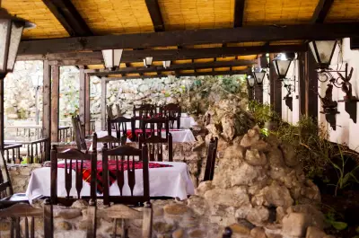 Harry Restaurant
