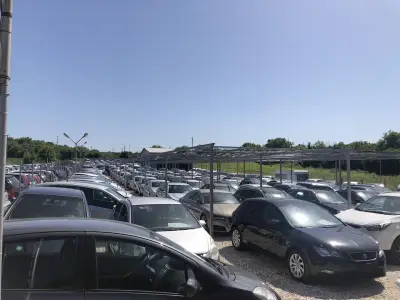 Автокъща DIS