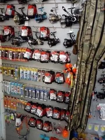 Риболовен магазин-Fishing shop-при Милен