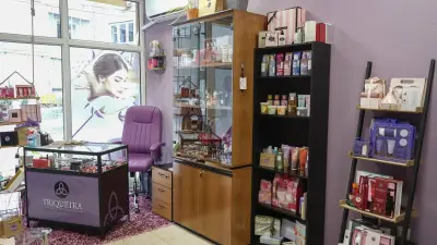 Triquetra Massage Center
