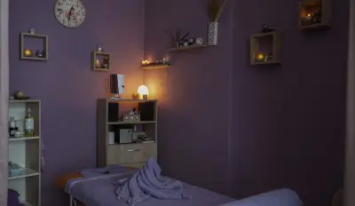 Triquetra Massage Center