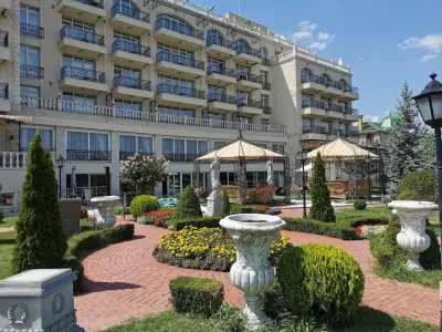 Therma Palace - Mineral Pool & SPA