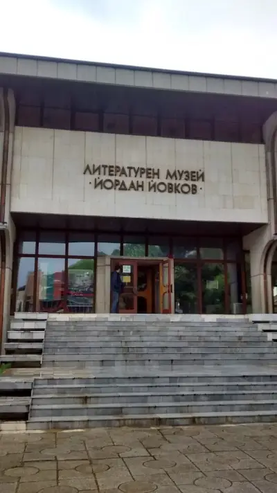 Кино "Икар"