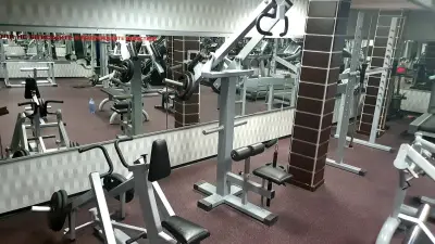 фитнес център "Айрън Джим"
