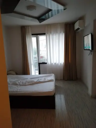 Tiara Hotel