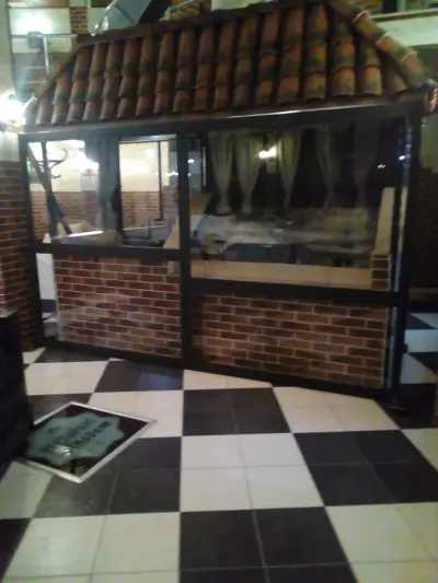 Tiara Hotel