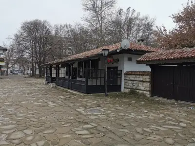 Гостилница и Хан Стария Добрич
