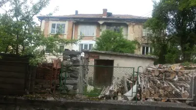 Супермаркет При Баджанаците
