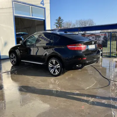 Автомивка "Враждебна"