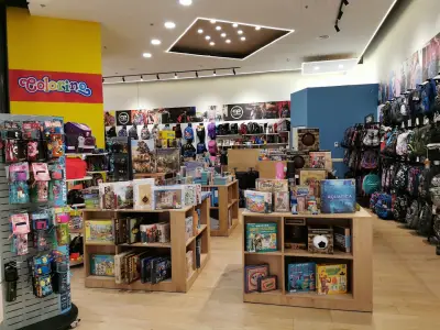 Книжарница Люмар