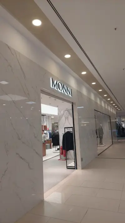MONNI Plovdiv Plaza Mall