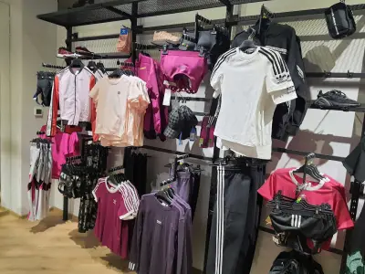 Dress4less Варна Делта Планет Мол