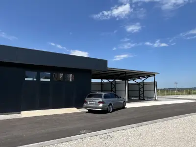 Автомивка Лукс ООД