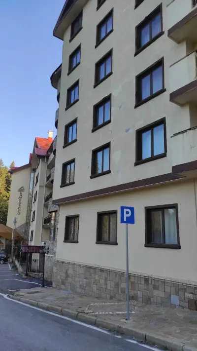 Pamporovo Ski & Snowboard school