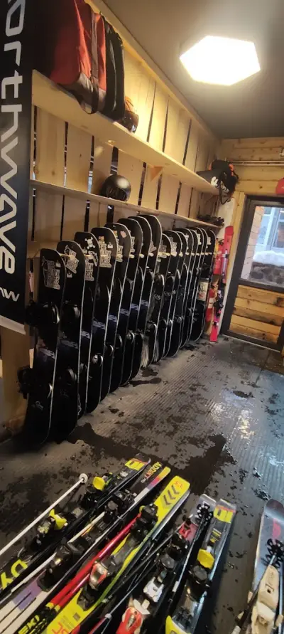 Ски училище Черният Кон The Black Horse ski & snowboard school
