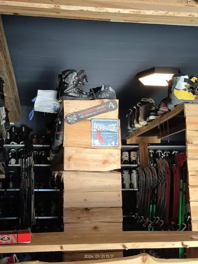 Ски училище Черният Кон The Black Horse ski & snowboard school