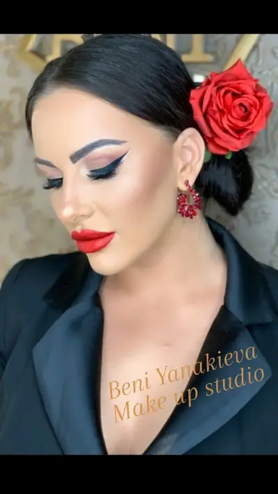 MAKEUP STUDIO Beni Yanakieva - Професионален гримьор