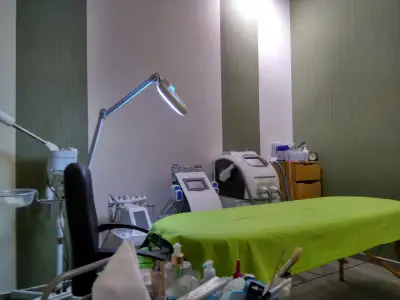 IMPRESS beauty studio nails and cosmetics
