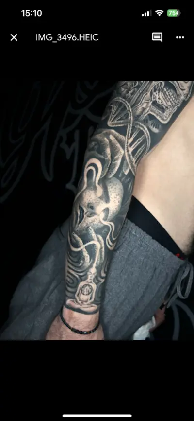 Hypnotize Tattoo shop