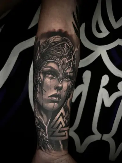 Hypnotize Tattoo shop
