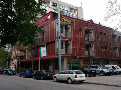 Глобус Хотел