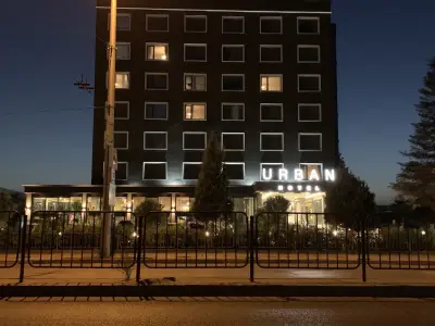 Хотел Ърбън