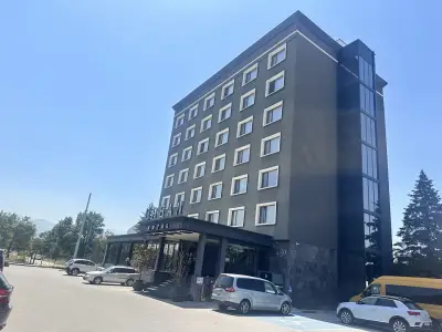 Хотел Ърбън