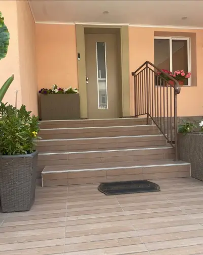 White Rose Guest Rooms