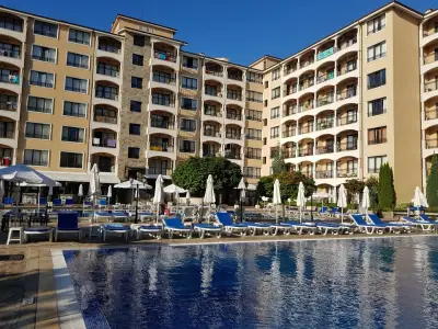 Луна Бийч Хотел - Half Board & All Inclusive