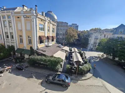 Royal Hotel